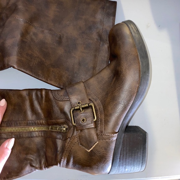 Tall Riding Boots - Picture 2 of 8